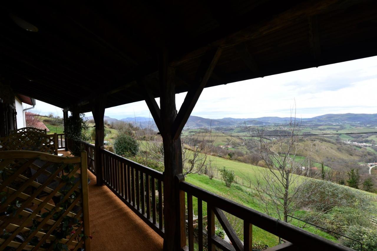 Ferme Ithurburia Saint-Michel (Pyrenees-Atlantiques) Exterior foto