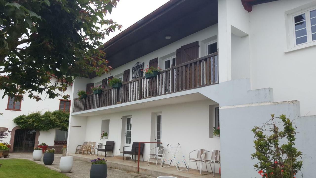 Ferme Ithurburia Saint-Michel (Pyrenees-Atlantiques) Exterior foto